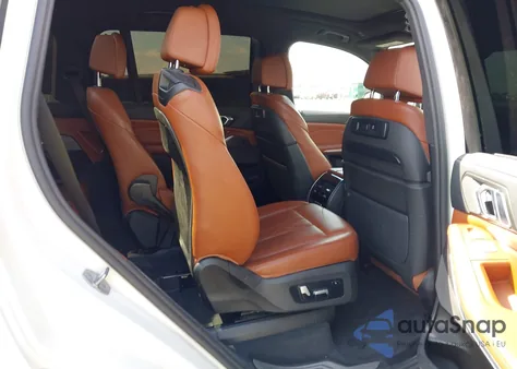 2021 BMW X7 xDrive40I z USA, uszkodzony, nr VIN 5UXCW2C05M9G30151